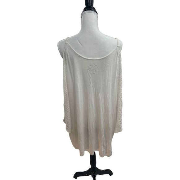 International concepts, 3/4 sleeve cold shoulder blouse size 3x - Picture 2 of 16